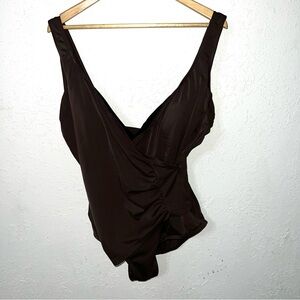 Jantzen Classics Brown Surplice One Piece Swimsuit Size
20W